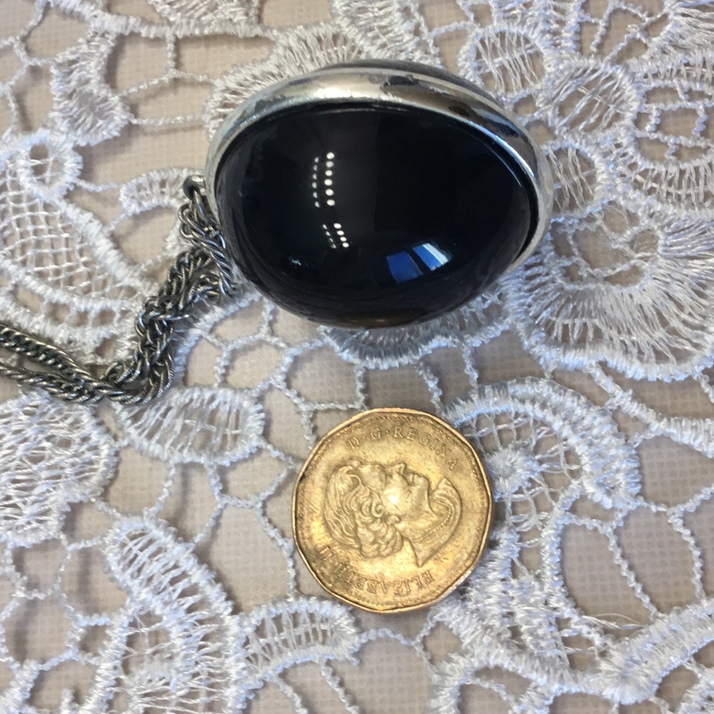 - ❤️ 3/30Vintage necklace